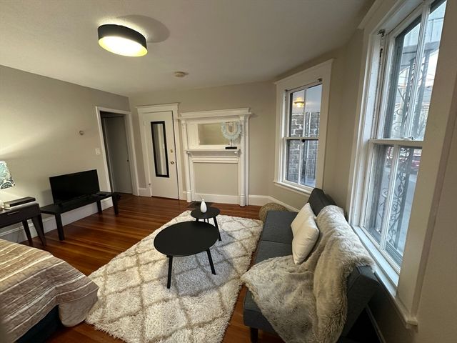 54 Bonair Street 1A, Somerville, MA 02145