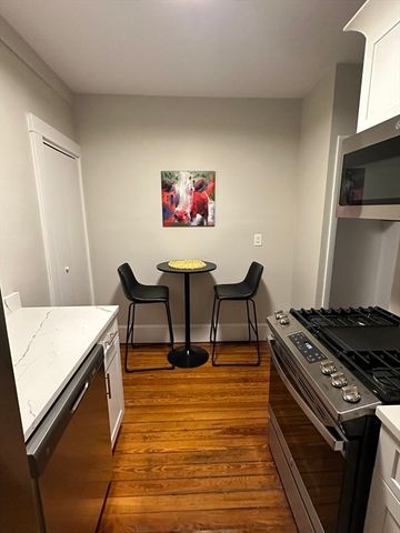 54 Bonair Street 1A, Somerville, MA 02145