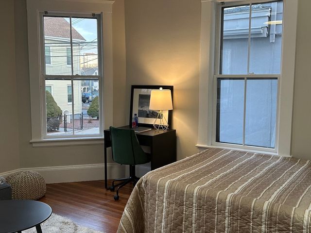 54 Bonair Street 1A, Somerville, MA 02145