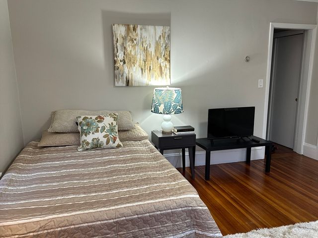 54 Bonair Street 1A, Somerville, MA 02145