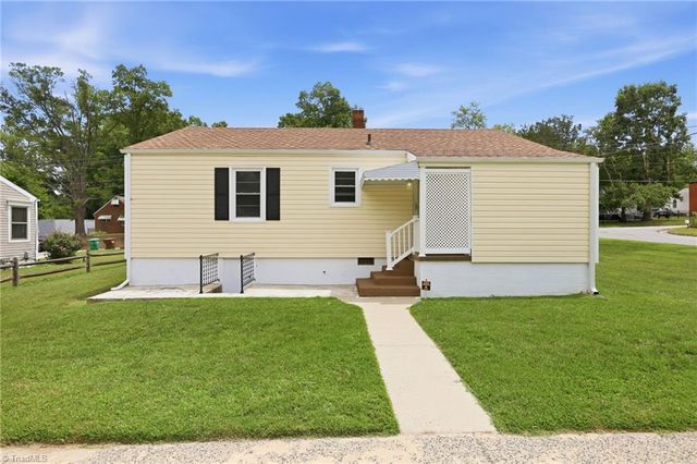 2010 Edgewood Drive, High Point, NC 27262