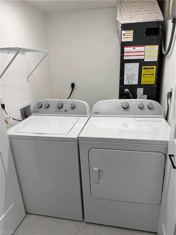 4543 SE 6th PL # 1D, Cape Coral, FL 33904