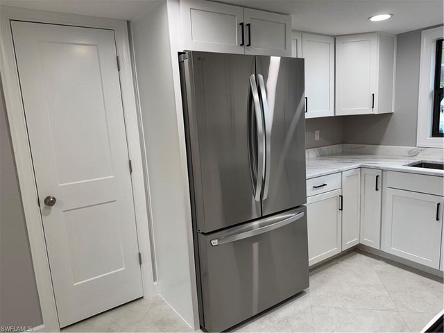 4543 SE 6th PL # 1D, Cape Coral, FL 33904