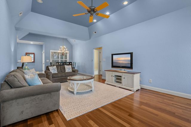 320 5th Ave. S, North Myrtle Beach, SC 29582