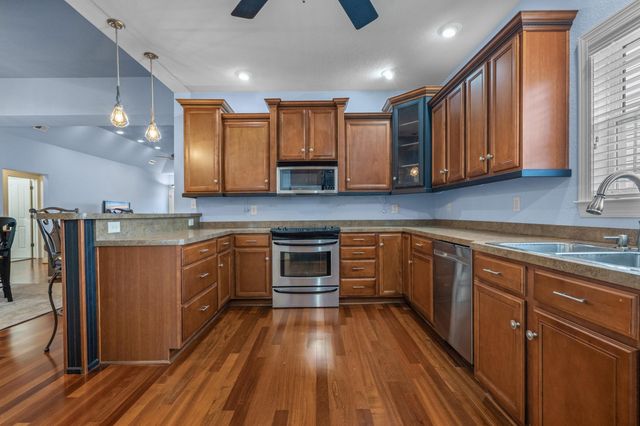 320 5th Ave. S, North Myrtle Beach, SC 29582