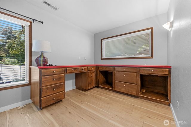 8941 170th Court NE, Redmond, WA 98052