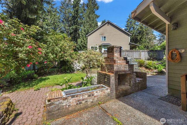 8941 170th Court NE, Redmond, WA 98052