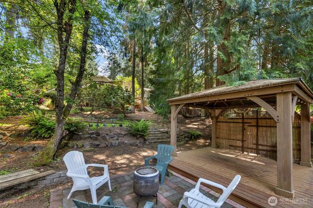 8941 170th Court NE, Redmond, WA 98052