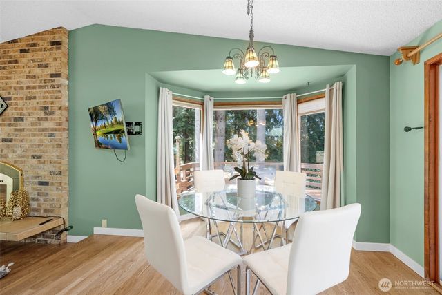 8941 170th Court NE, Redmond, WA 98052