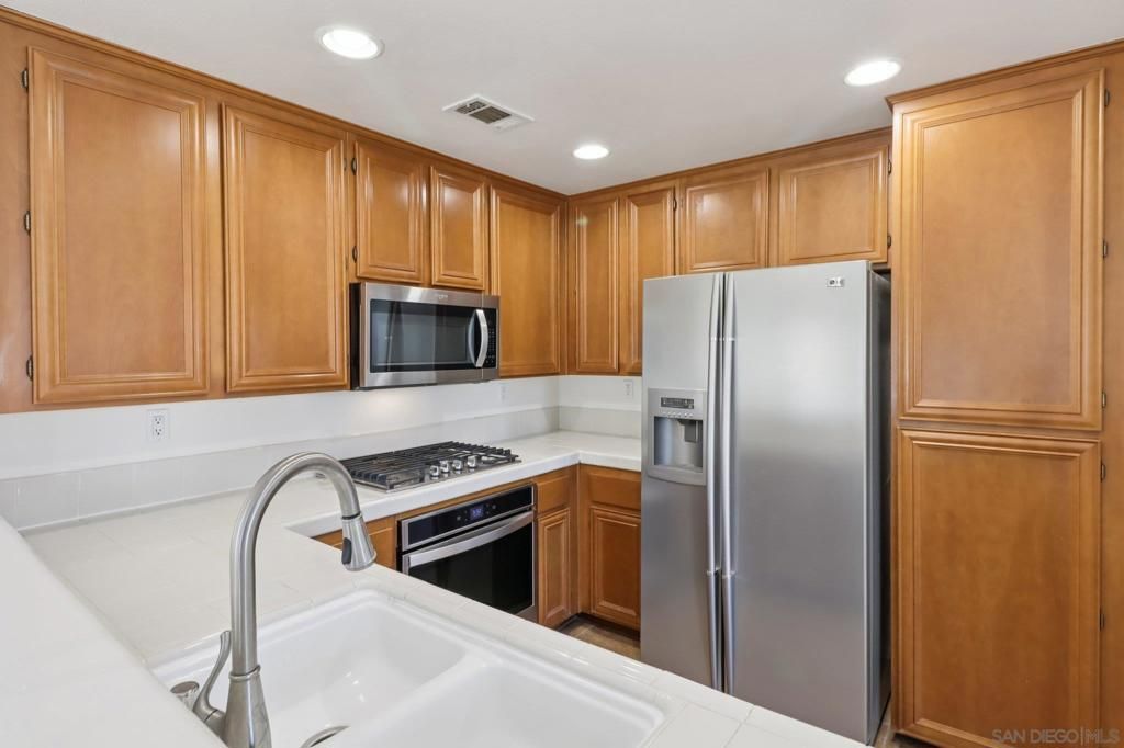 Image 14 of property listing at 7895 Via Montebello 1, San Diego, CA 92129