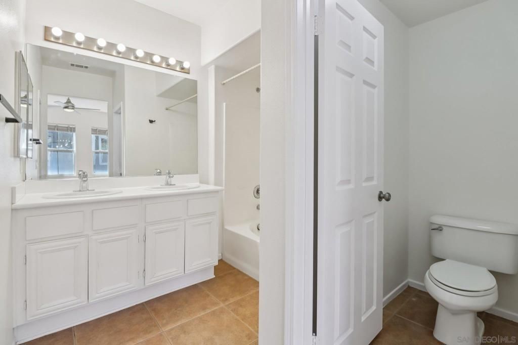 Image 20 of property listing at 7895 Via Montebello 1, San Diego, CA 92129