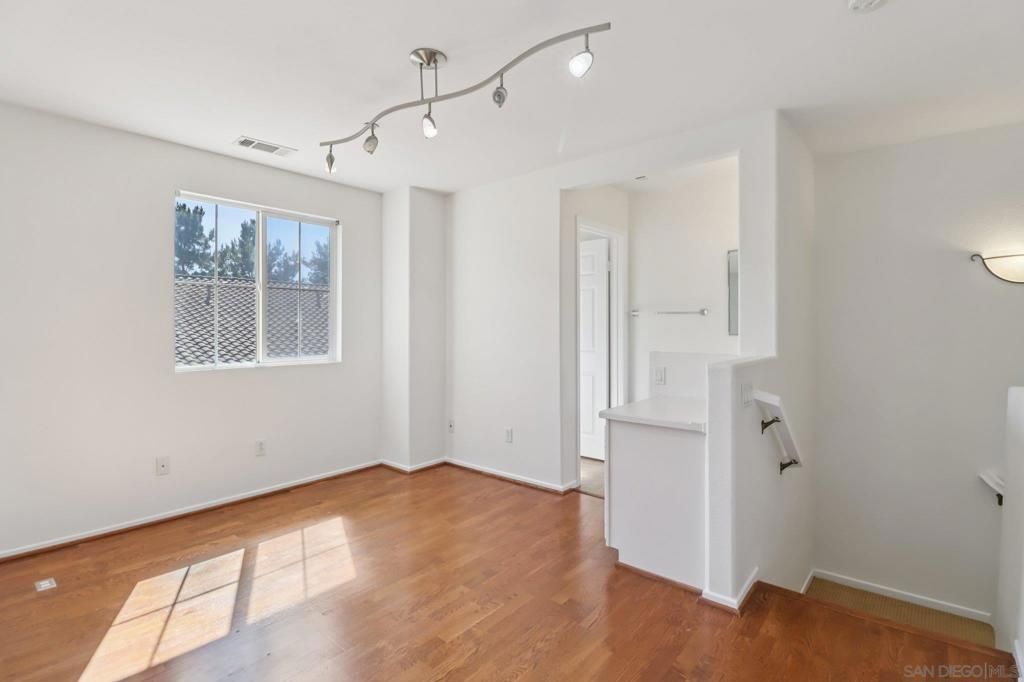 Image 25 of property listing at 7895 Via Montebello 1, San Diego, CA 92129