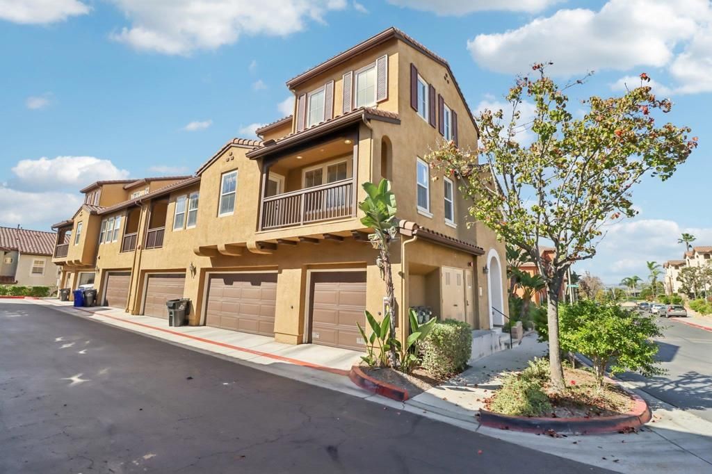 Image 32 of property listing at 7895 Via Montebello 1, San Diego, CA 92129