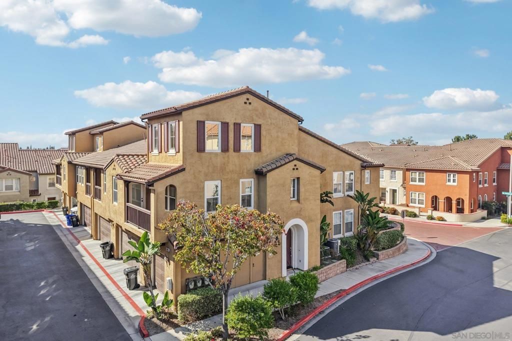 Image 36 of property listing at 7895 Via Montebello 1, San Diego, CA 92129