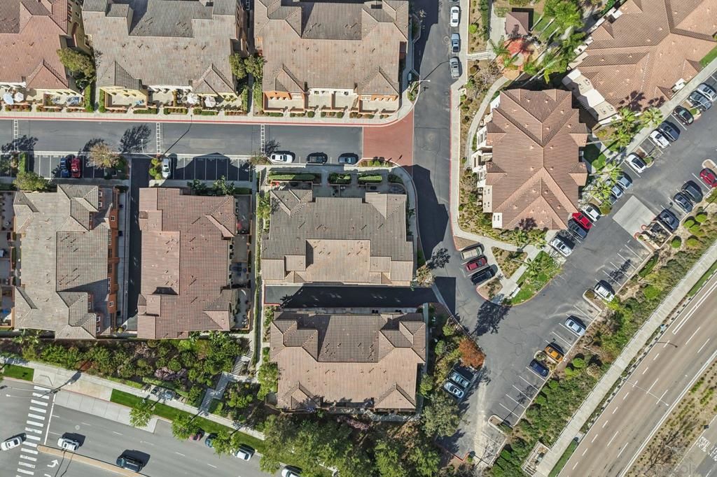 Image 37 of property listing at 7895 Via Montebello 1, San Diego, CA 92129