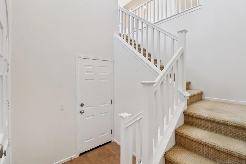 Image 6 of property listing at 7895 Via Montebello 1, San Diego, CA 92129