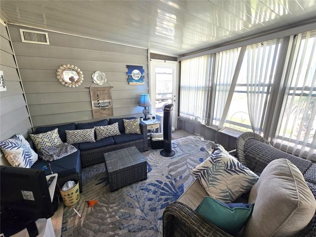 336 VICTORIA DRIVE, Haines City, FL 33844