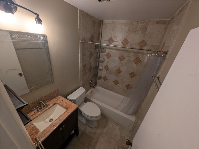2524 SE 15TH AVENUE B, Ocala, FL 34471