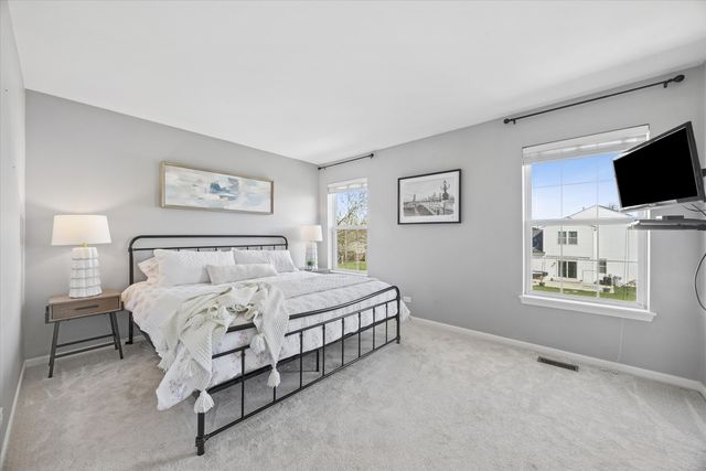 10468 LANSDALE Street, Huntley, IL 60142