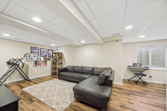 10468 LANSDALE Street, Huntley, IL 60142