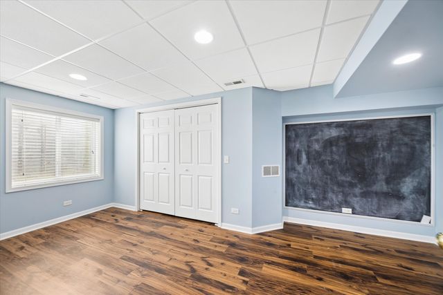 10468 LANSDALE Street, Huntley, IL 60142