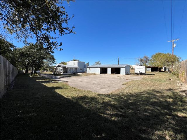 27306 RR 12, Dripping Springs, TX 78620