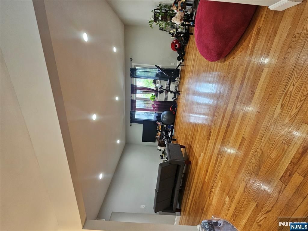 166 Morningside Lane 1st FL, Palisades Park, NJ 07650