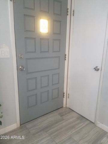 1040 E 7TH Avenue, Mesa, AZ 85204