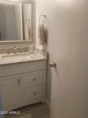 1040 E 7TH Avenue, Mesa, AZ 85204