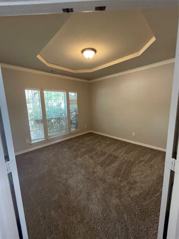 2740 Eastland Drive, Grand Prairie, TX 75052