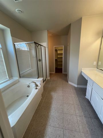 2740 Eastland Drive, Grand Prairie, TX 75052