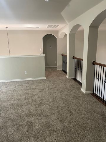2740 Eastland Drive, Grand Prairie, TX 75052