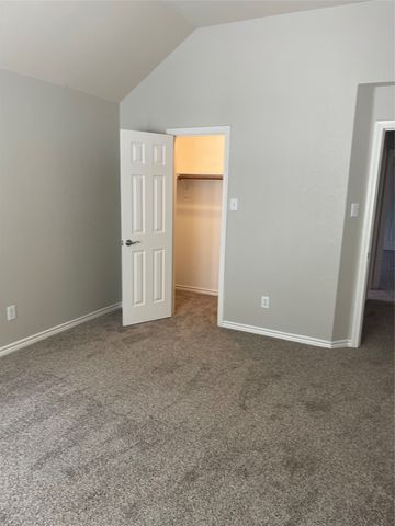 2740 Eastland Drive, Grand Prairie, TX 75052