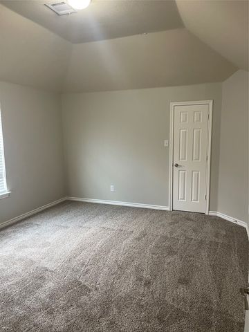 2740 Eastland Drive, Grand Prairie, TX 75052