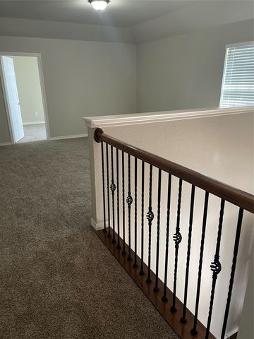 2740 Eastland Drive, Grand Prairie, TX 75052