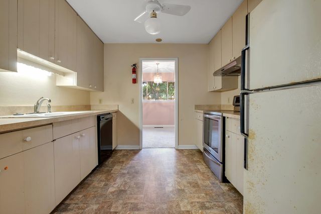 2805 Tipperary Drive, Tallahassee, FL 32309