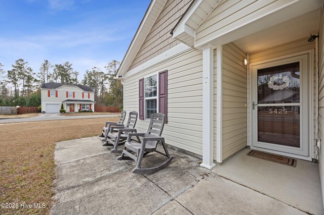 5425 Sessoms Way, Leland, NC 28451