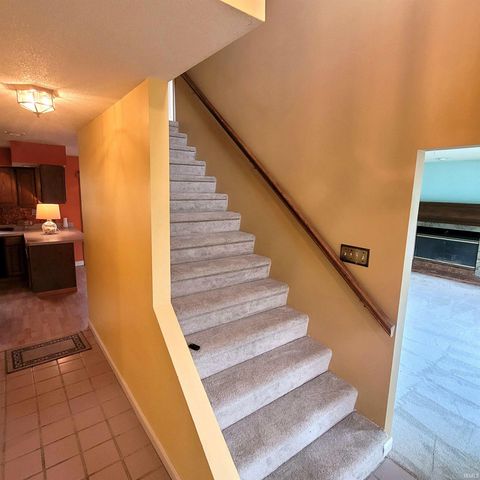 2612 Belknap Lane, Mishawaka, IN 46544