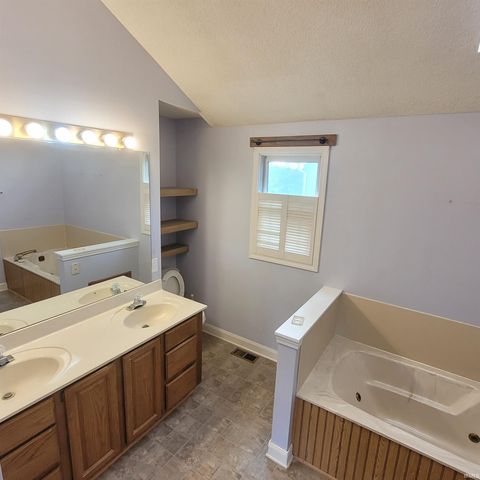 2612 Belknap Lane, Mishawaka, IN 46544