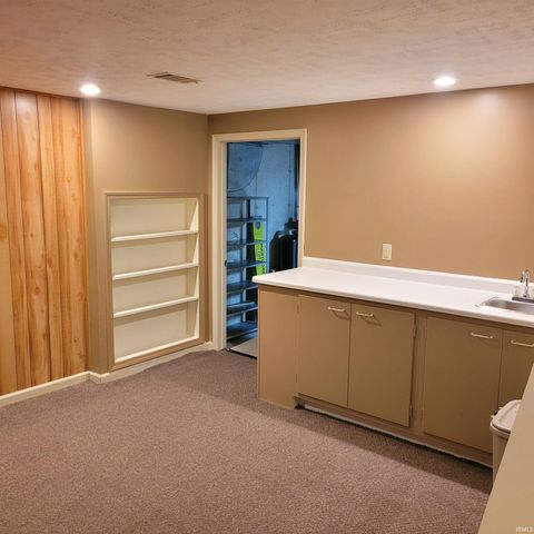2612 Belknap Lane, Mishawaka, IN 46544