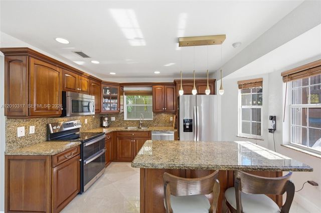 5531 NW 50th Way, Coconut Creek, FL 33073