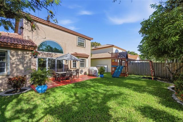 5531 NW 50th Way, Coconut Creek, FL 33073