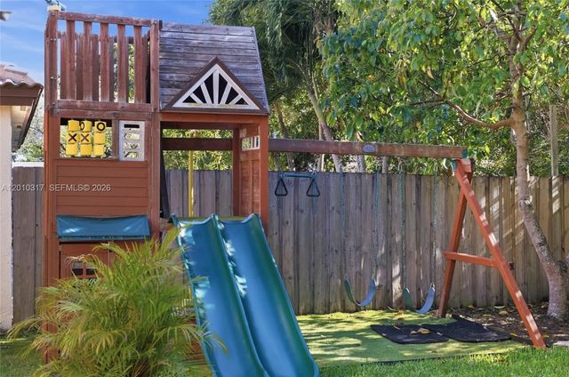 5531 NW 50th Way, Coconut Creek, FL 33073