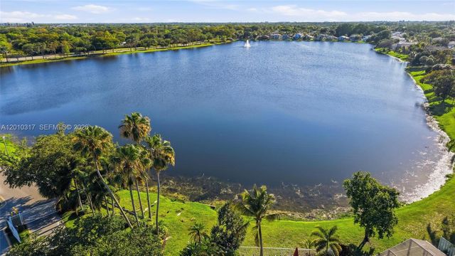 5531 NW 50th Way, Coconut Creek, FL 33073