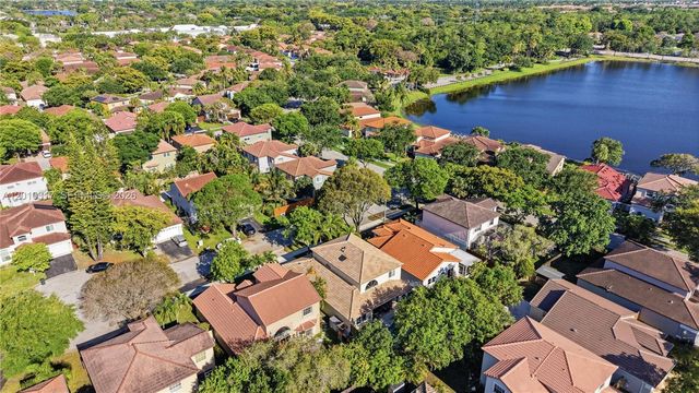 5531 NW 50th Way, Coconut Creek, FL 33073