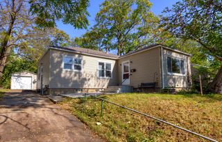 2823 Holcomb Avenue, Des Moines, IA 50310