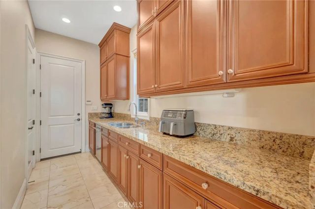 17441 Suffolk Lane, Huntington Beach, CA 92649