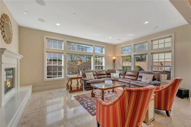 17441 Suffolk Lane, Huntington Beach, CA 92649