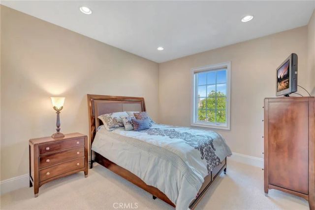 17441 Suffolk Lane, Huntington Beach, CA 92649