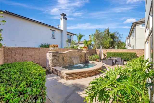 17441 Suffolk Lane, Huntington Beach, CA 92649